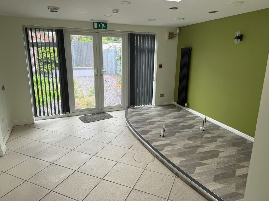 Property photo 3 of 6 Img_2858.Jpg