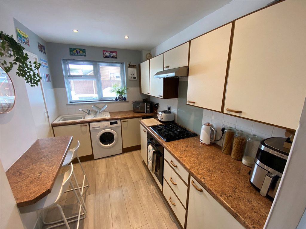 Property photo 3 of 13 Picture No. 32