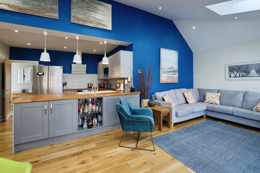 Property photo 2 of 17 Open Plan Living