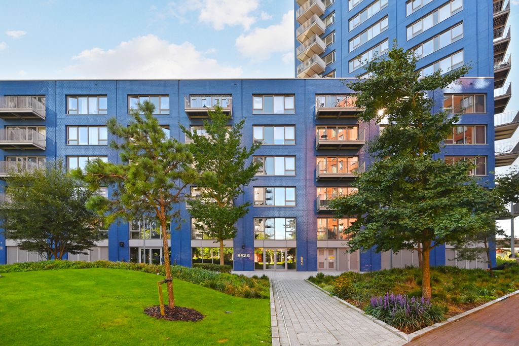 Property photo 1 of 17 Photo 1