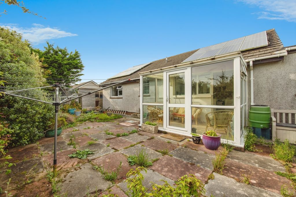Property photo 3 of 17 Photo