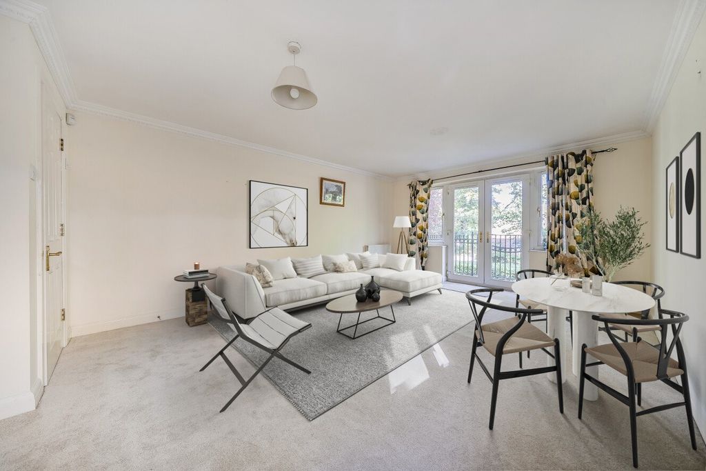 Property photo 2 of 12 Picture No. 32