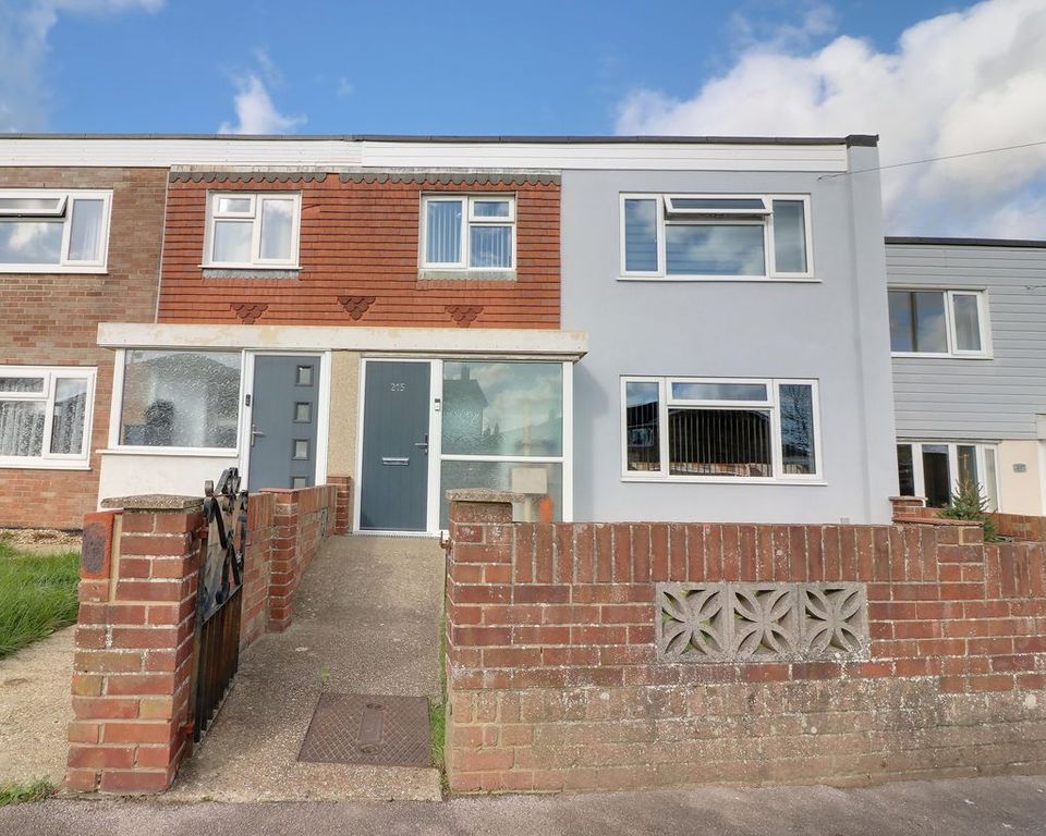 Property photo 1 of 17 Front