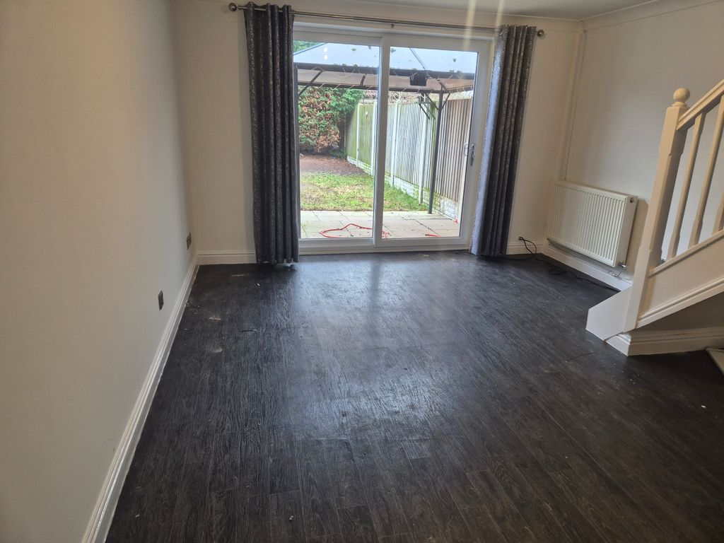 Property photo 3 of 13 Exterior