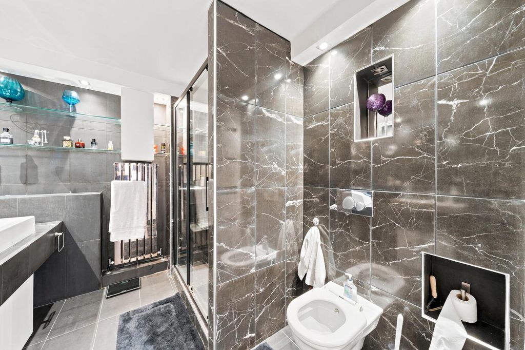 Additional image 18 of 5 bed flat for saleLucknow Road, Nottingham NG3