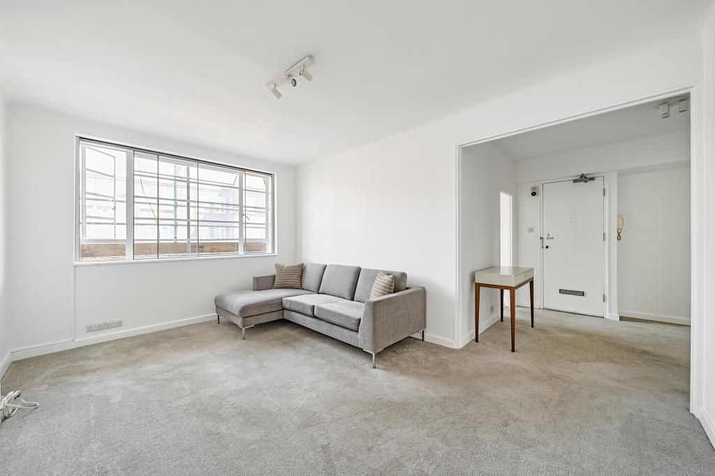 Property photo 2 of 15 Reception