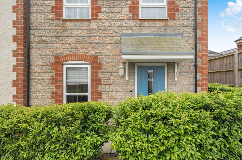 Property photo 1 of 14 1465014-3-6A0Dd40...