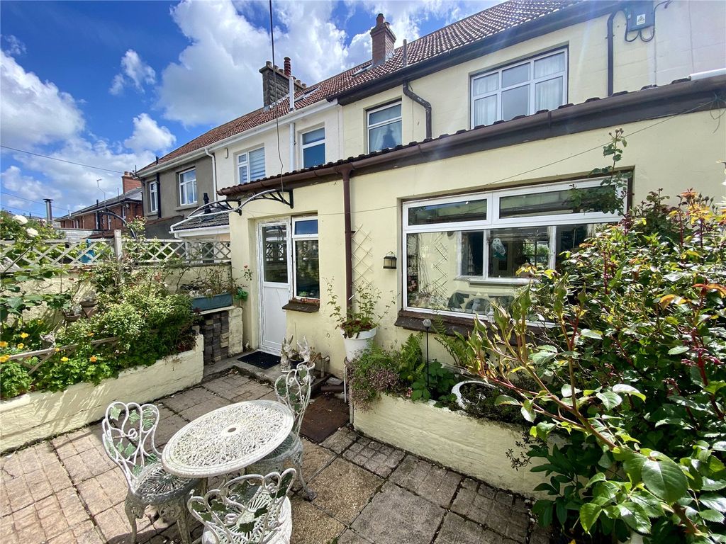 Property photo 2 of 26 Picture No. 36