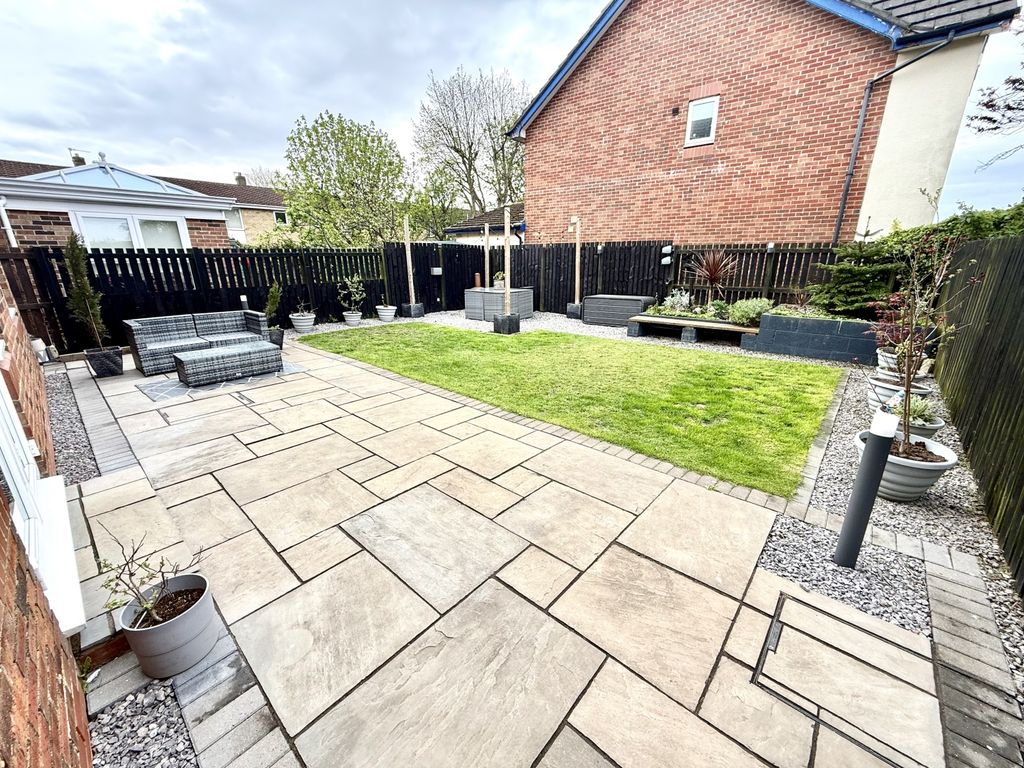 Property photo 2 of 14 Img_2858