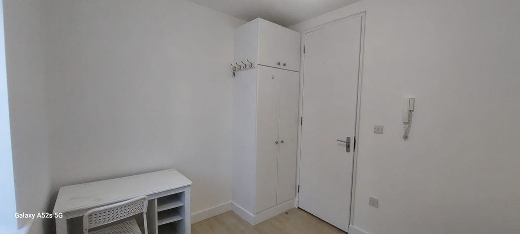 Property photo 2 of 2