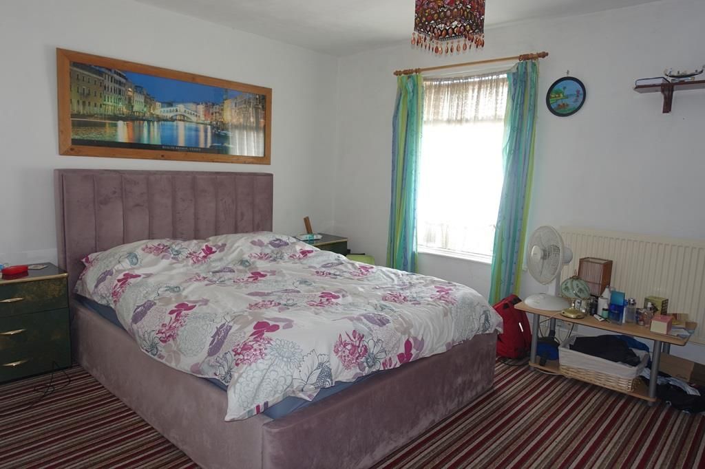 Property photo 3 of 13 Bedroom 1