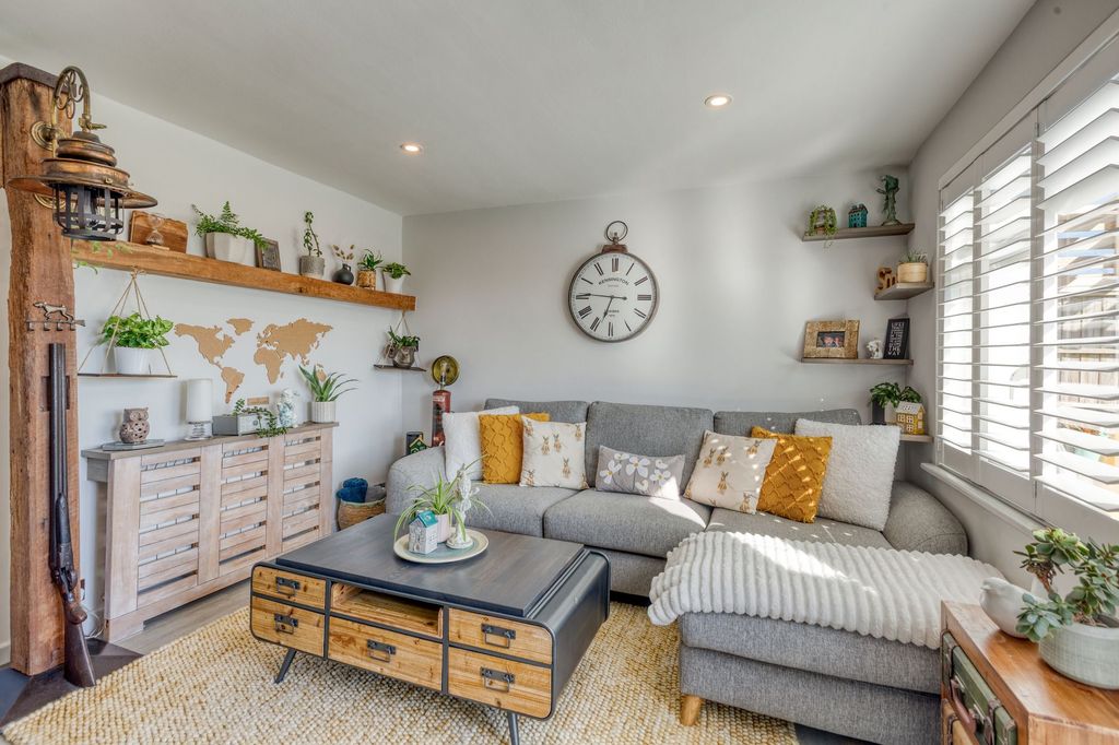 Additional image 11 of 2 bed terraced house for sale3 Thornton Villas, St Helier JE2