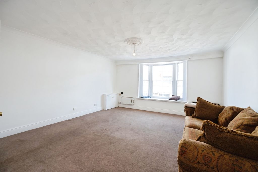 Property photo 2 of 14 Pbox-Img.Jpg