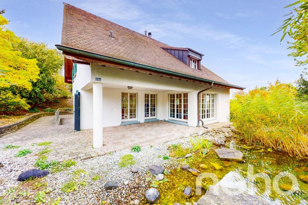 Property photo 3 of 13
