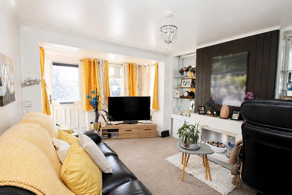 Property photo 2 of 15 Living Room