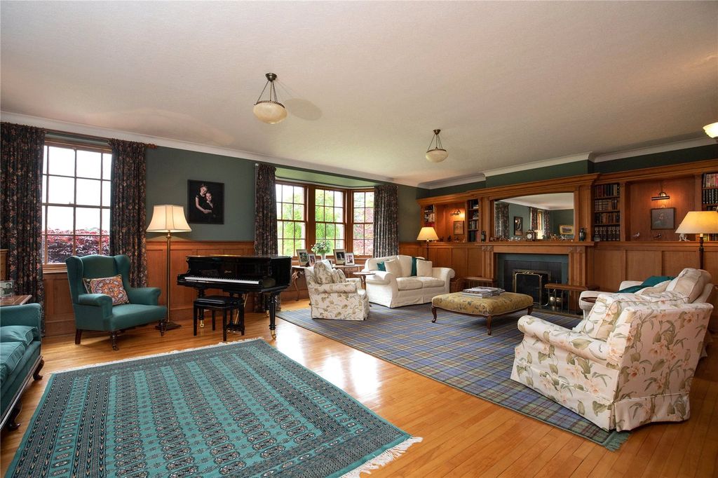 Property photo 3 of 31 Drawing Room