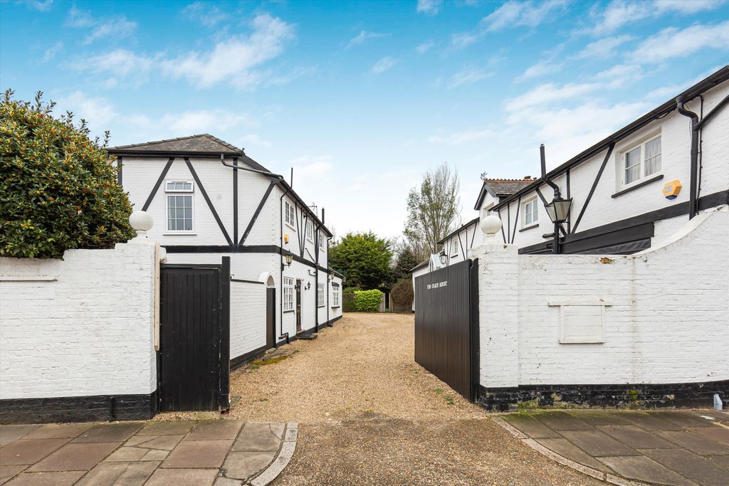 Property photo 3 of 3 Image