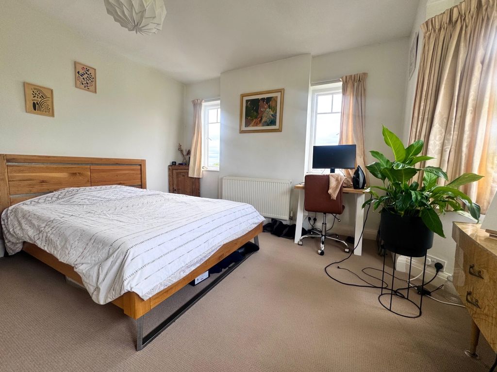 Property photo 1 of 10 c1c1E072-155B-495...