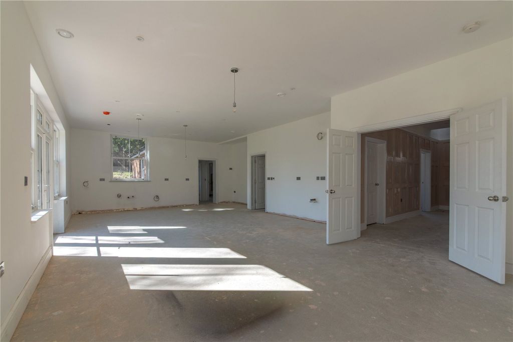 Additional image 16 of 6 bed detached house for saleOak Tree Drive, Newtown, Newbury, Hampshire RG20