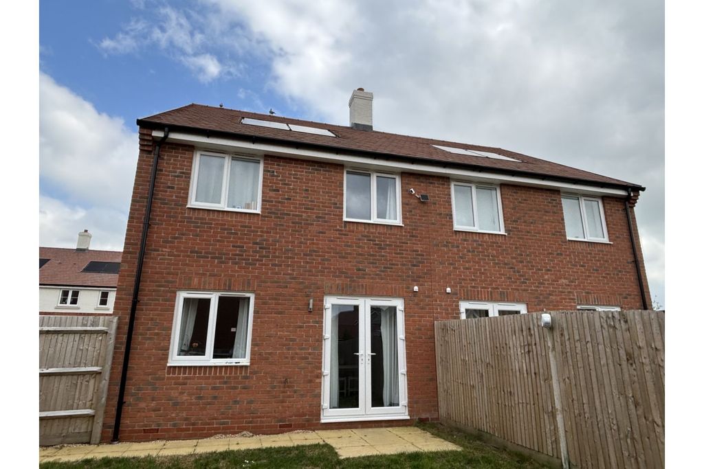 Property photo 2 of 30