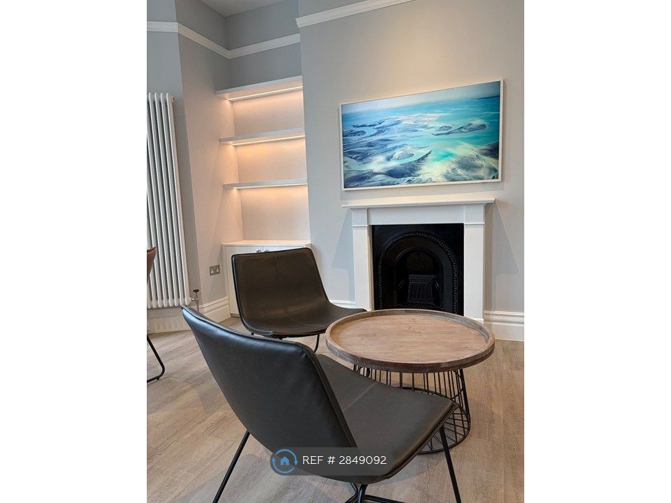 Property photo 3 of 35