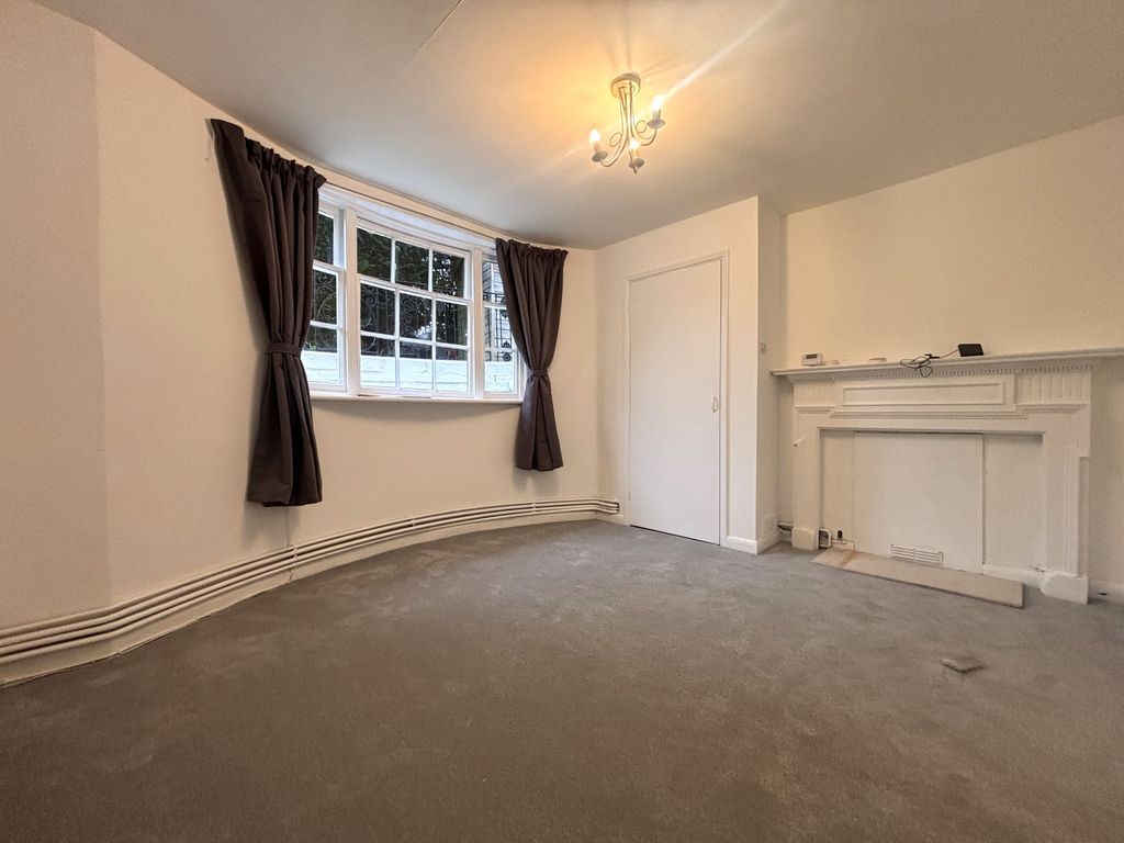 Property photo 2 of 8 Gallery