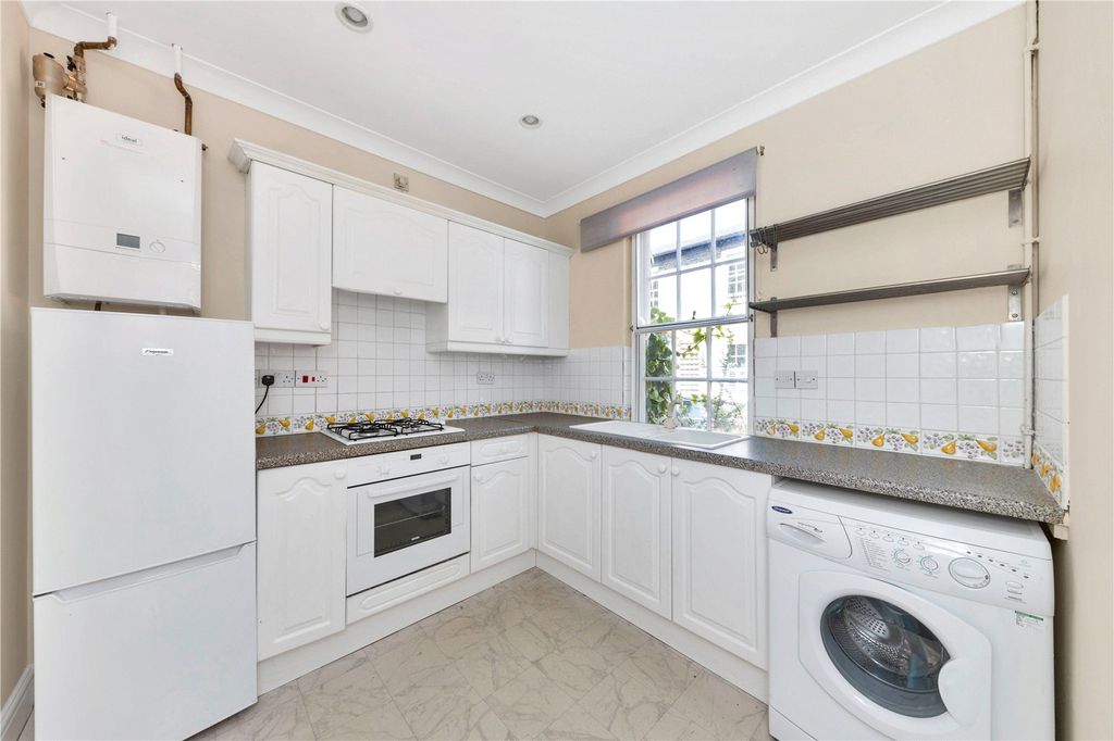 Property photo 3 of 13 Picture No. 02