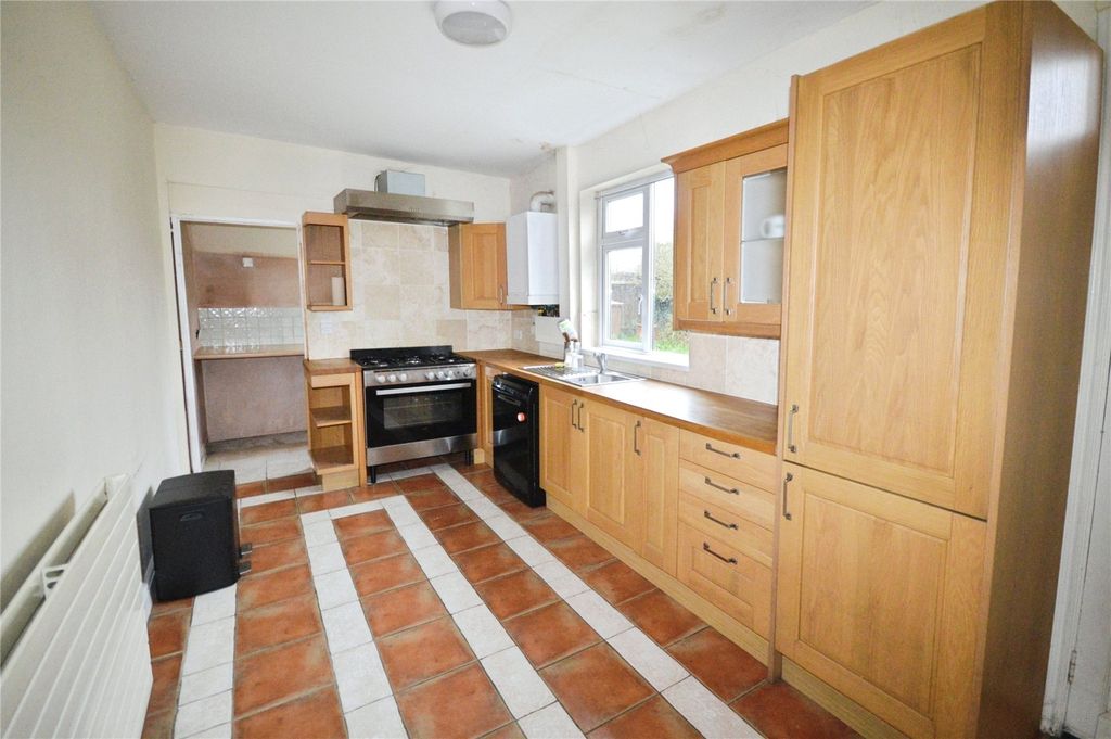 Property photo 2 of 17 Kitchen/Dining Room