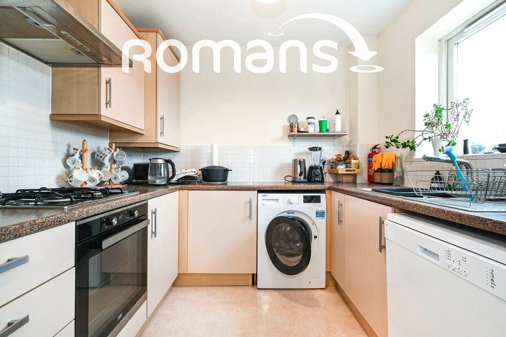 Property photo 2 of 10 Picture No. 24