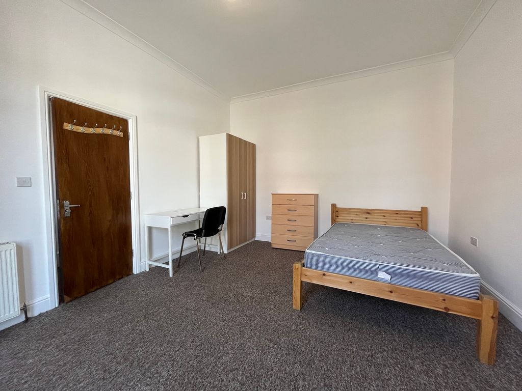 Property photo 2 of 17 Img_5571