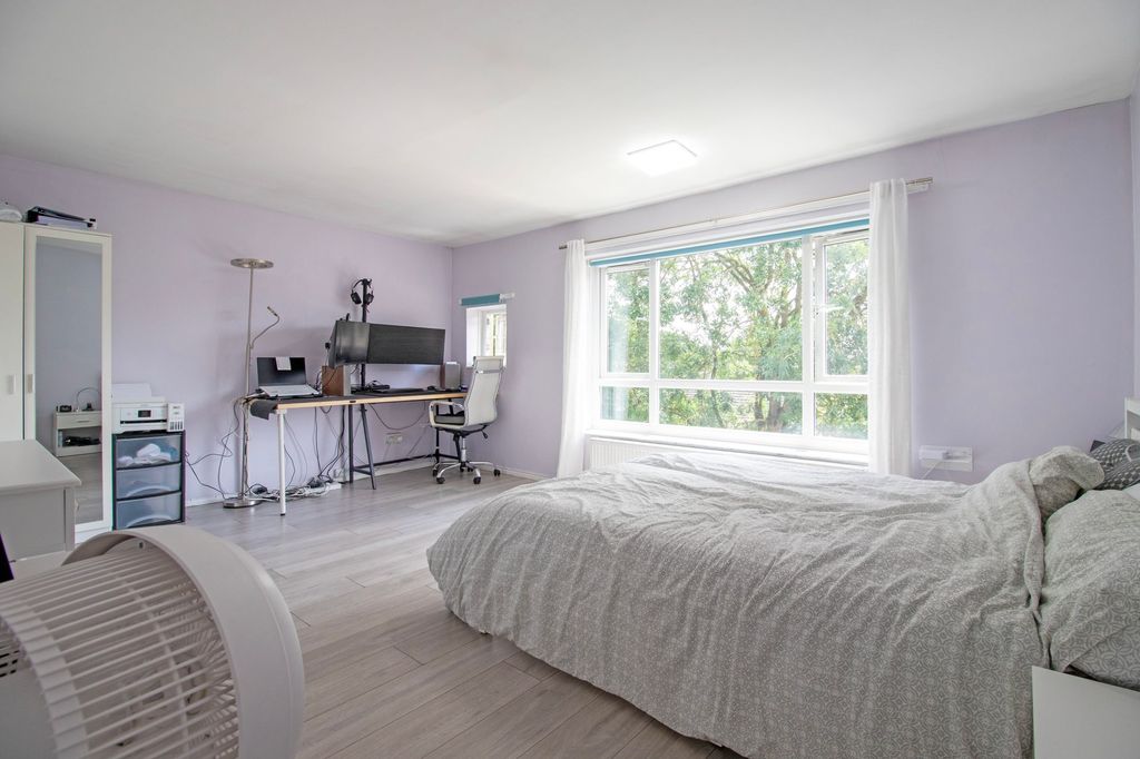 Additional image 7 of 2 bed flat for saleSalisbury Close, Scunthorpe DN17