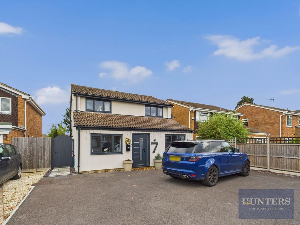 Property photo 2 of 24 Cam02256G0-Pr0431-Still030.Jpg