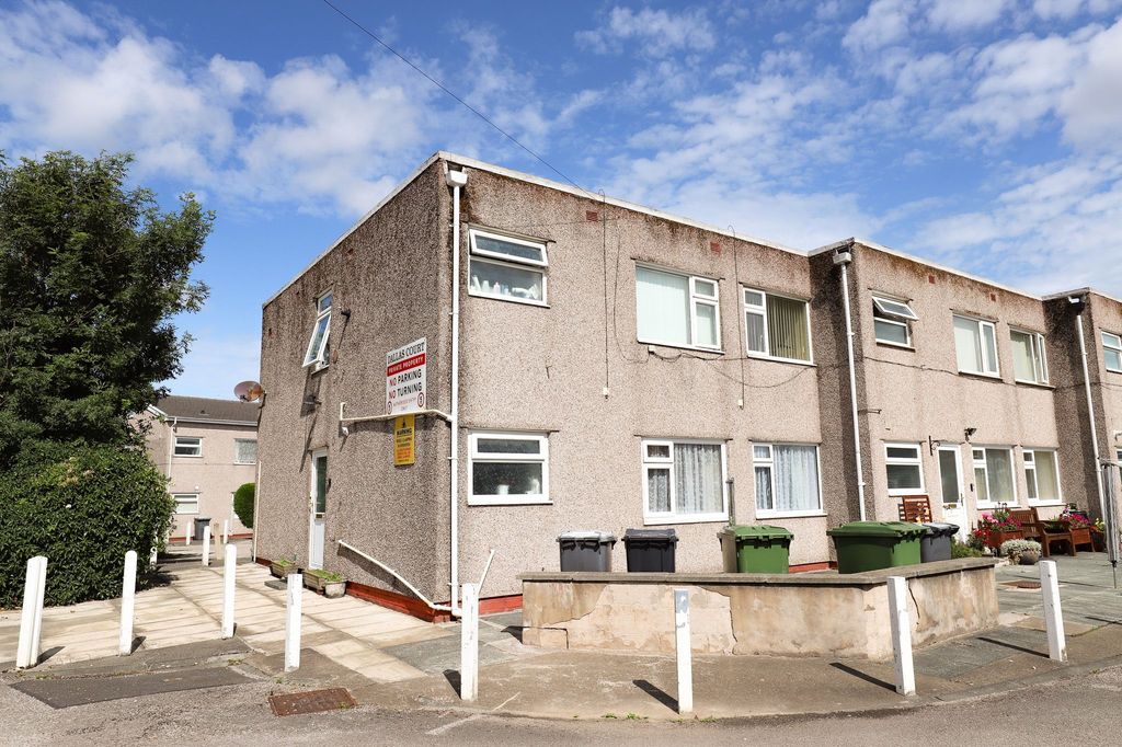 Property photo 1 of 6