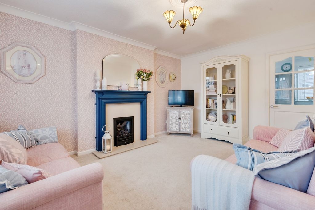 Property photo 2 of 21 Pbox-Img.Jpg