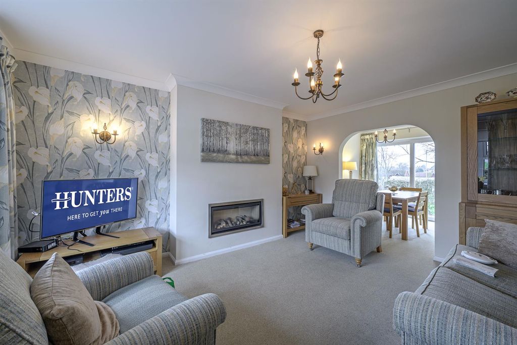 Property photo 2 of 22