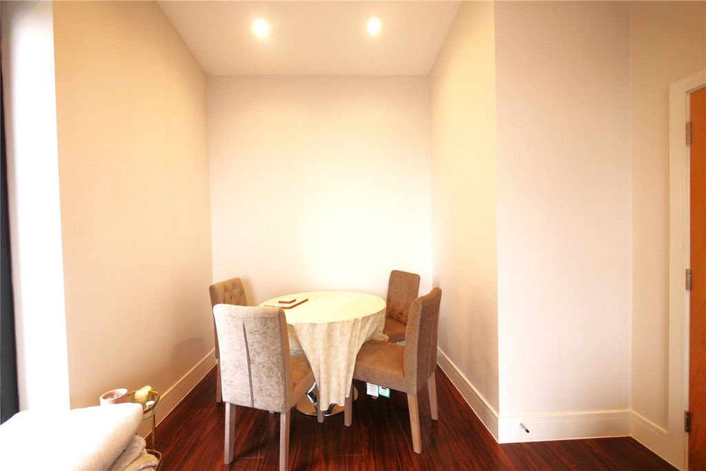 Property photo 3 of 9 Picture No. 02