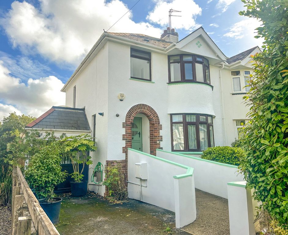 Property photo 1 of 20