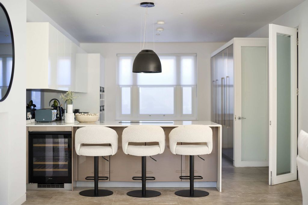 Property photo 3 of 17 2.Jpg