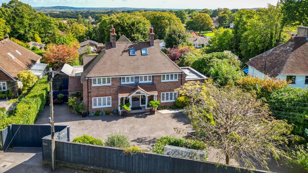 Property photo 1 of 24