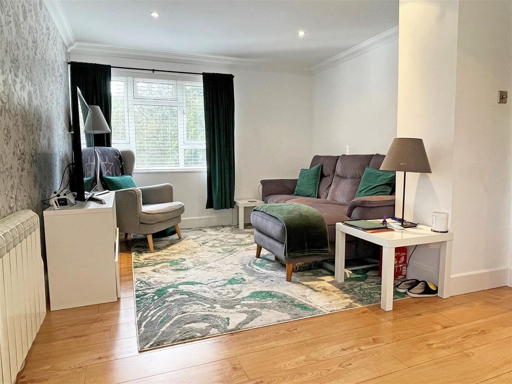 Property photo 3 of 12 Lou2A.Jpg