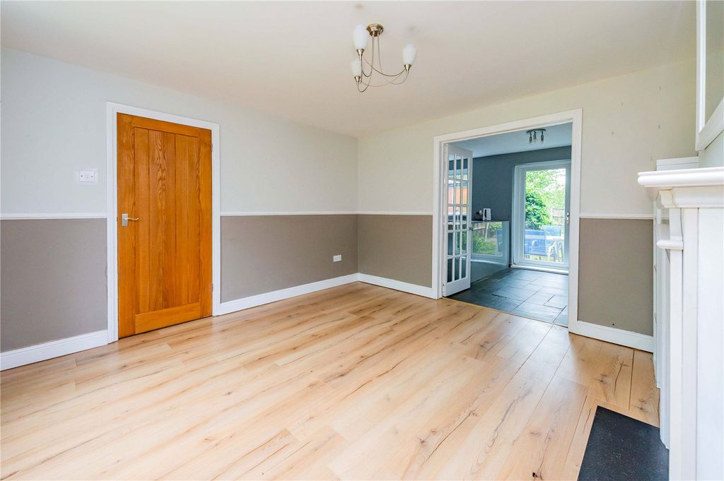 Property photo 3 of 33 Picture No. 20
