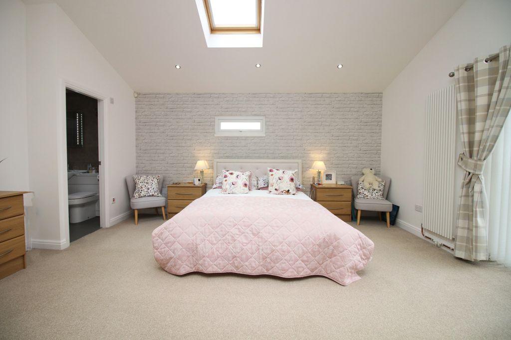 Additional image 20 of 2 bed bungalow for saleUllswater Avenue, Fleetwood FY7