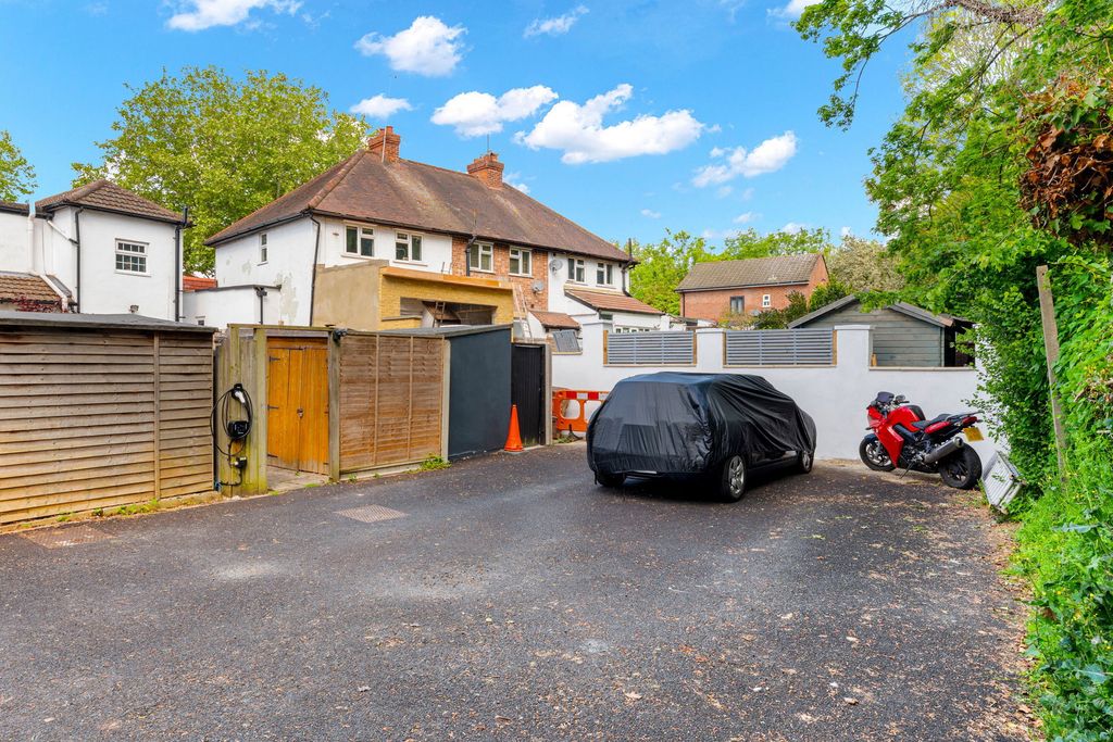 Property photo 3 of 23