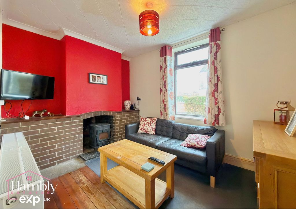 Property photo 3 of 16