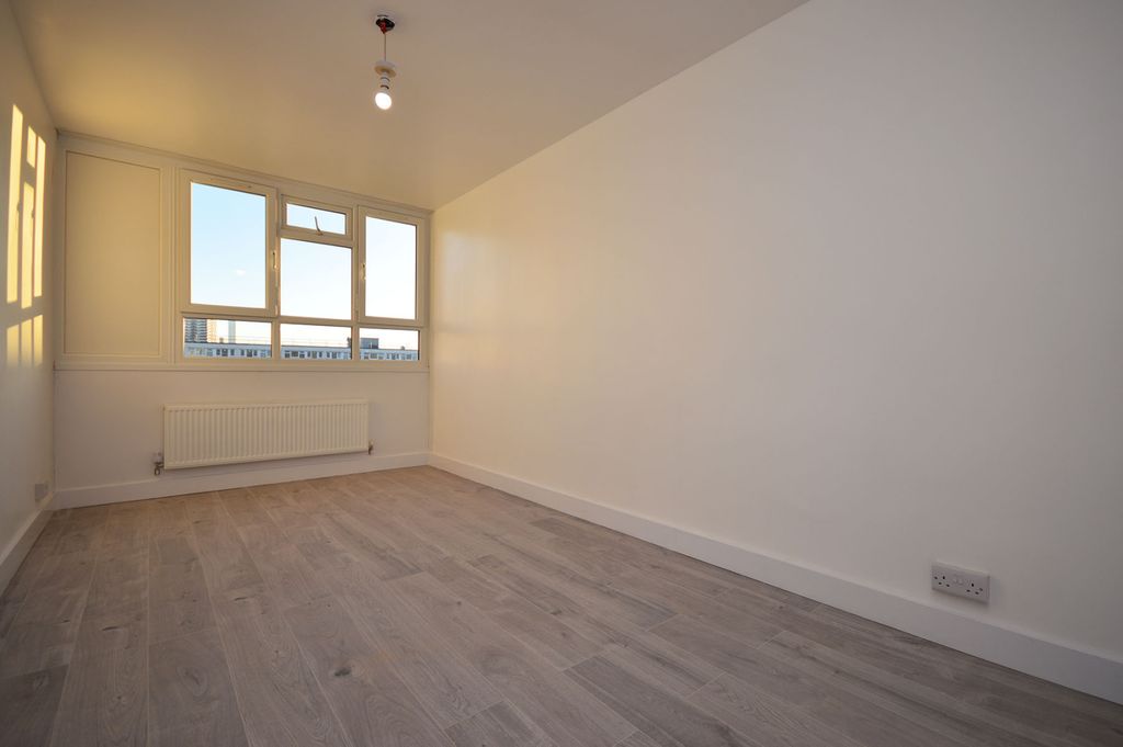 Property photo 1 of 11 2 Double Bedroom Apartment To Rent