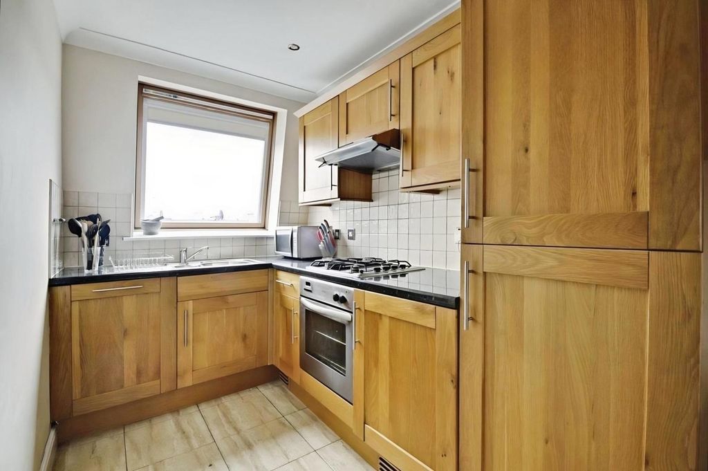 Property photo 2 of 8 Pbox-Img.Jpg