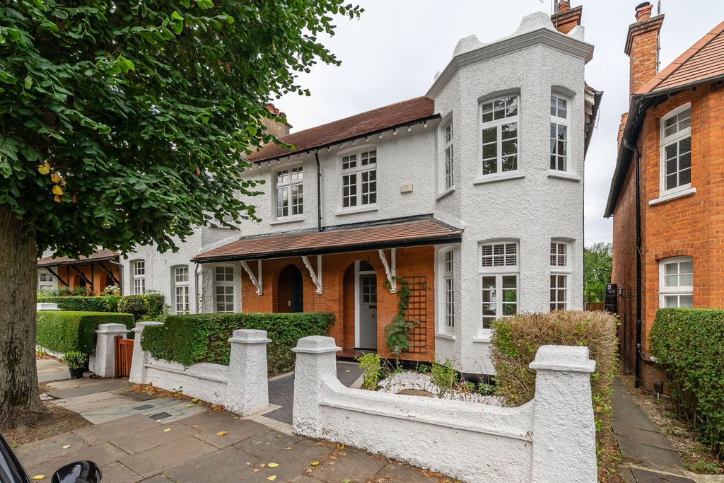 Property photo 1 of 16