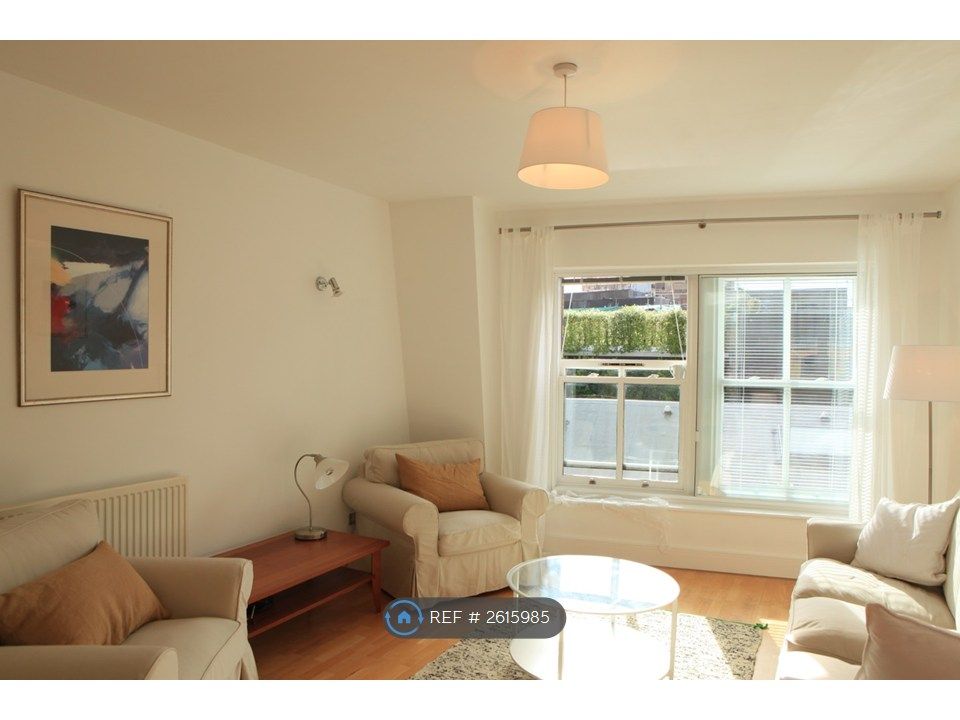 Property photo 1 of 8 Sittingroom And View