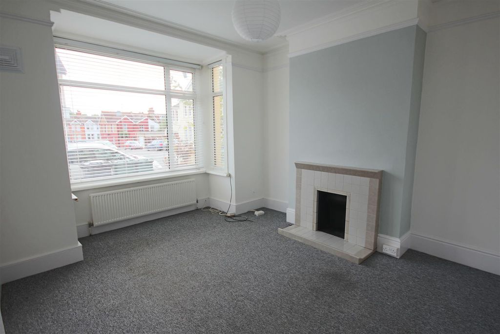 Property photo 2 of 8 Living Room