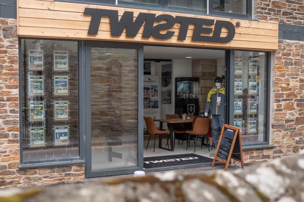 Property photo 2 of 6 Photo 2